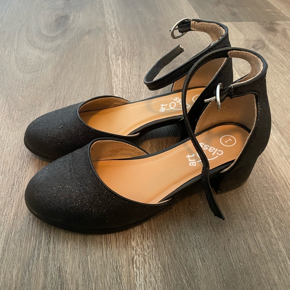 Art Class Black Glitter Girls Heels - Size 1